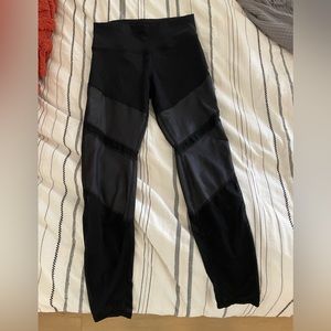 ALO moto style leggings with sheer panels size medium excellent conditions